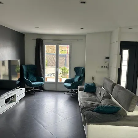 Nice Room Bezons